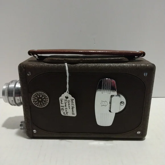 Vtg Bell and Howell video camera. 16 mm FILMO Auto Load. 1940s.